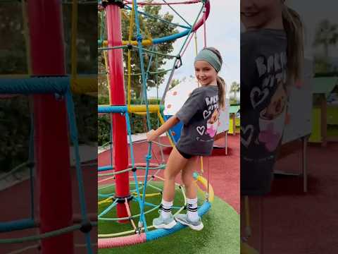 Teamwork Makes Playtime Better! 🌈💪 | Emma & Simon