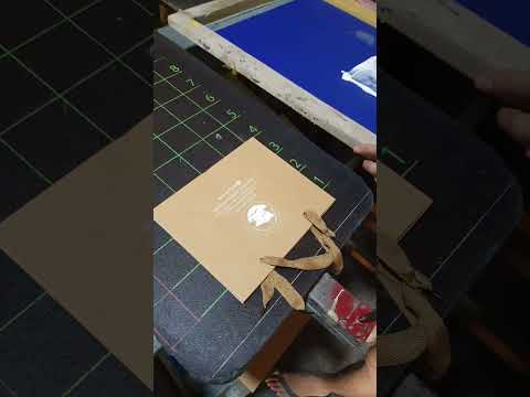 ร้านดอนเมืองสกรีน Ep 18 ทดสอบสกรีนกระดาษแผ่นเล็ก#screen #screenprinting #สกรีนเสื้อ #handmade