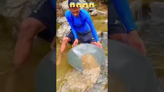 #goldbusiness #mineralindustry #goldindustry #gold #nature #goldmined #love #goldmining 😱😱😱😱😱