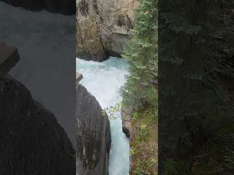 #sunwaptafalls #waterfall #canadianrockies