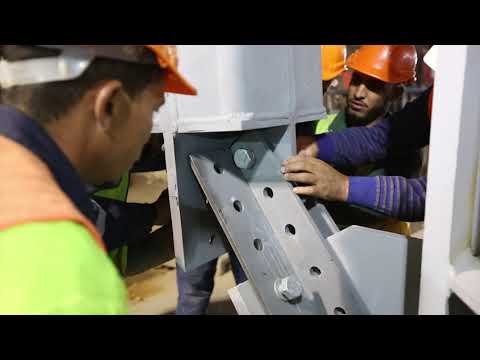 Installation de la première phase de la charpente de la gare Rabat Ville