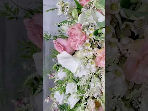 SÜSS 奶茶色瀑布鮮花捧花 | 敘思花藝 SÜSS Floral Design