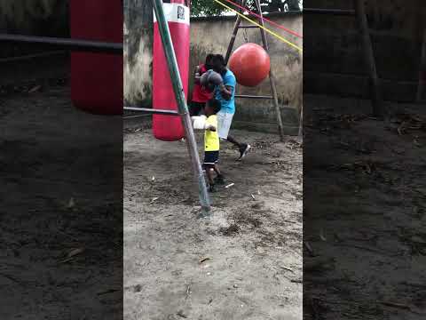 Keep showing you might be the next man #boxing #boxingtraining #youtubeboxing