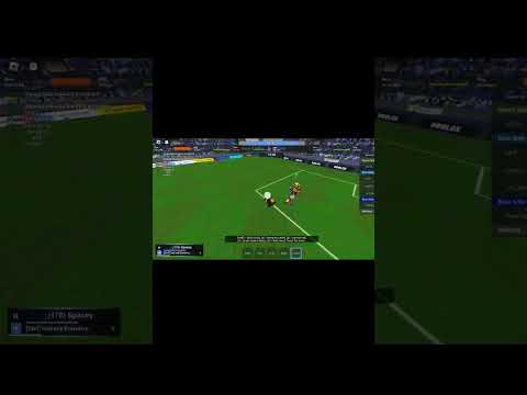 what is bro doing???? #roblox #shorts #football