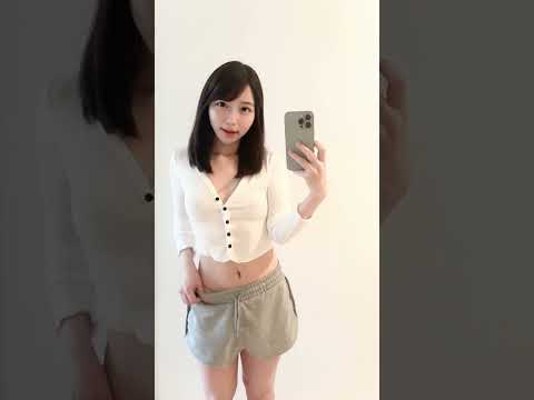 【ノーブラ】パジャマずらしてみた。。LookBook