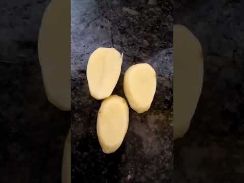 How to cut potatoes into cubes