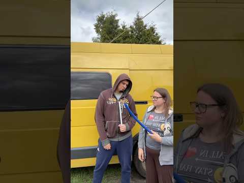 Kiedy budowa busa frustruje… tańcz shimmy! #shimmy #vanlife #vanbuild #funnyshort #vanconversion
