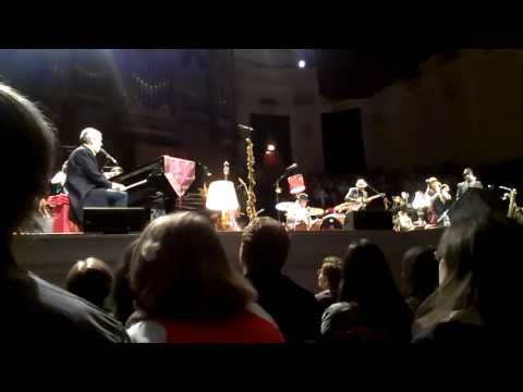 Junco Partner - Hugh Laurie and the Copper Bottom Band (Amsterdam)
