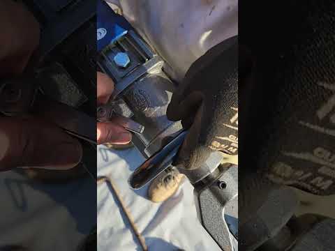 Vevor RB16 Rebar bender review and how to use.  Works great and easy to use.  Heavy as it should be!