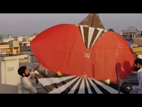 #Lohri2020 KiteFlying | Bigest kite ever |12 feet Big Kite | Kite flying in punjab | Lohri in Punjab
