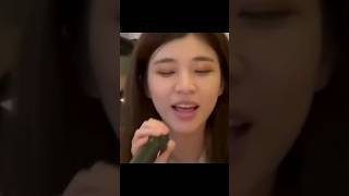 美少女婚宴中坐着唱"對的人"，真的是高手在民間！ #伴我生活的好歌 #戴愛玲 #對的人