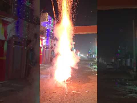 😱Ek Sath 2✌️Skyshot❤️😅 #skyshot #diwali #fireworks#crackers #shorts #ytshorts #trending #experiment#