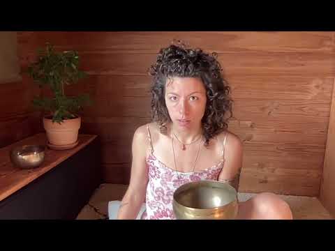 MarieCharlotte I Chant intuitif au bol tibétain