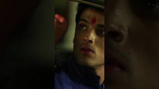 He suprised her look 🥰😍😘 .......... kaisi yeh yaariyan ❤️💜💚💛💙