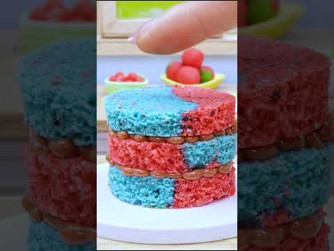 Miniature Rainbow Oreo & Pink KitKat Surprise!