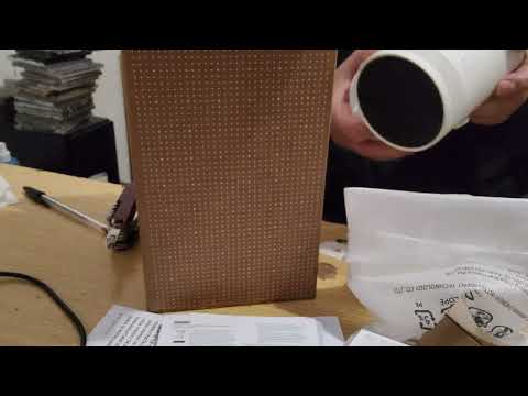 Unboxing of the Samsung freestyle 2nd gen