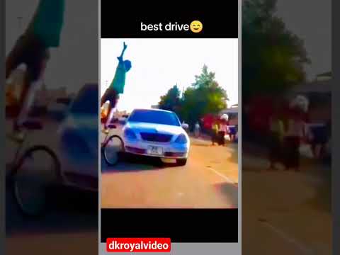 best driver 😊😊 #shortvideo #viralvideo #cyclestunt #confidence #stuntvideo #bestdriver