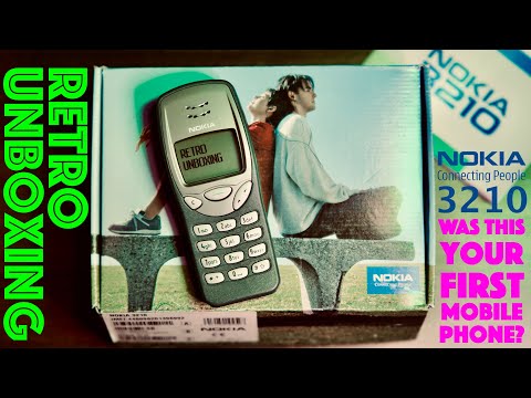 Unboxing A 'Like New' Nokia 3210 from 1998 In 2022